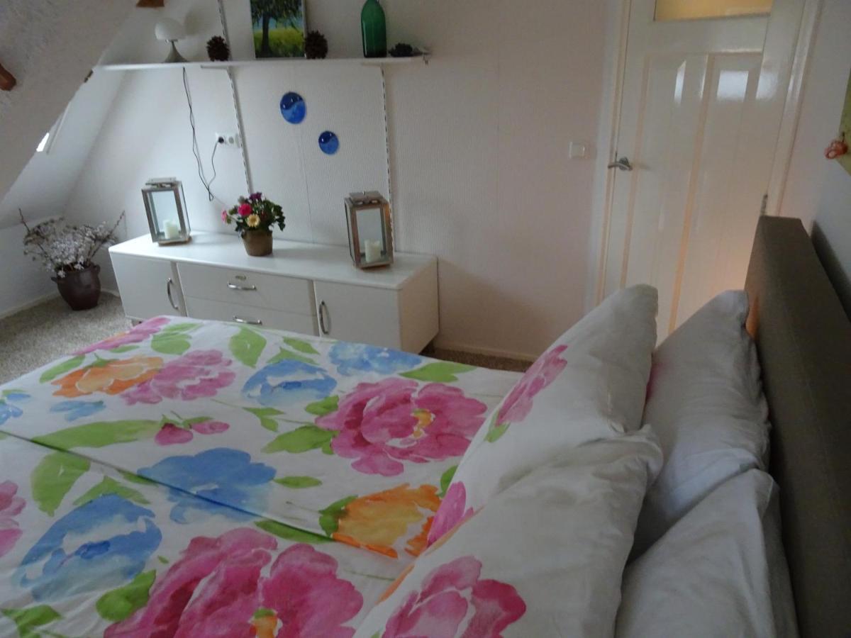 Bed and Breakfast Rest En Romte Birdaard Exterior foto